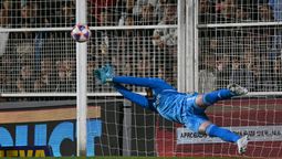 Franco Armani voló a su derecha y tapó un penal clave. Franco Armani voló a su derecha y tapó un penal clave.