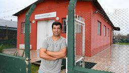 El goleador que fundó un comedor infantil y hoy se dedica a la pesca