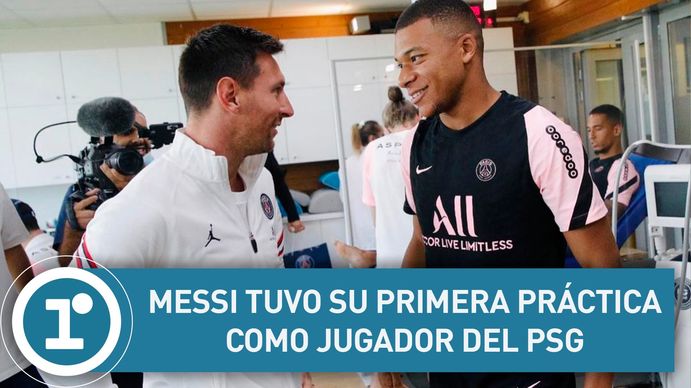 Lionel Messi junto a Mbappé en su primera práctica en el PSG Lionel Messi junto a Mbappé en su primera práctica en el PSG