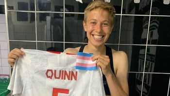 Histórico: una persona no binaria jugó un Mundial FIFA por primera vez