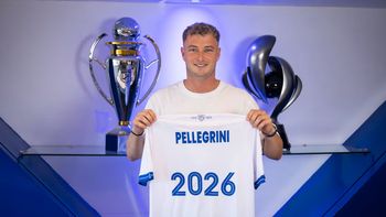 Un futbolista renovó su contrato en Vélez y un error en redes sociales reveló su salario