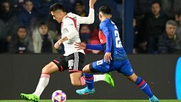 Pablo Solari es el mejor de River en el primer tiempo. Pablo Solari es el mejor de River en el primer tiempo.