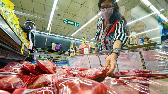 la-secretaria-comercio-interior-paula-espanol-ordeno-extender-la-red-controles-precios-todo-el-pais-